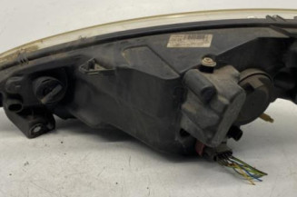 Optique avant principal droit (feux)(phare) PEUGEOT 1007