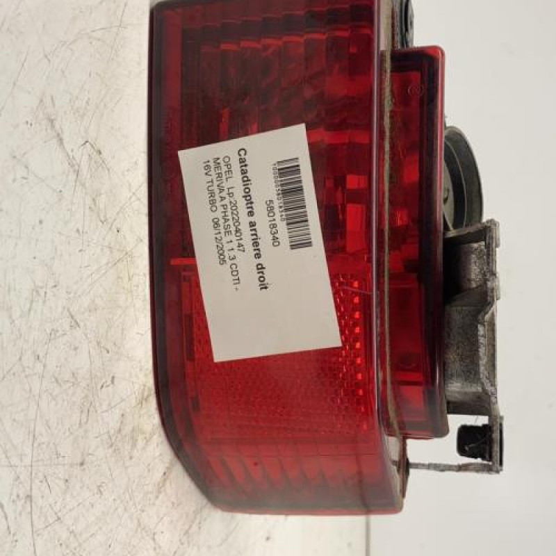 Catadioptre arriere droit OPEL MERIVA A Catadioptre arriere droit OPEL MERIVA A
