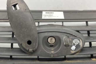 Calandre FORD C-MAX 1