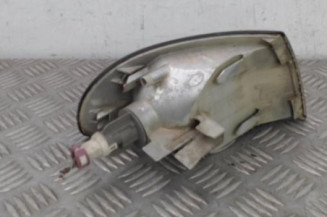 Optique avant secondaire gauche (feux)(clignotant) AUDI A4 1