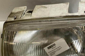 Optique avant principal gauche (feux)(phare) VOLKSWAGEN POLO 3