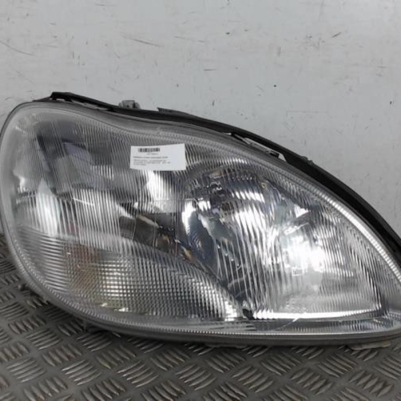 Optique avant principal droit (feux)(phare) MERCEDES CLASSE S 220