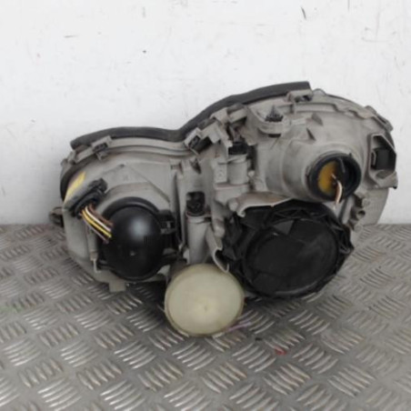 Optique avant principal droit (feux)(phare) MERCEDES CLASSE C 203