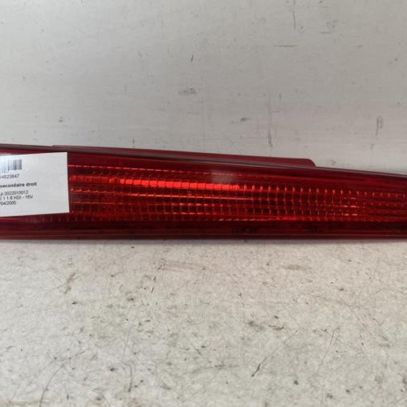Feu arriere secondaire droit (feux) CITROEN C4 1