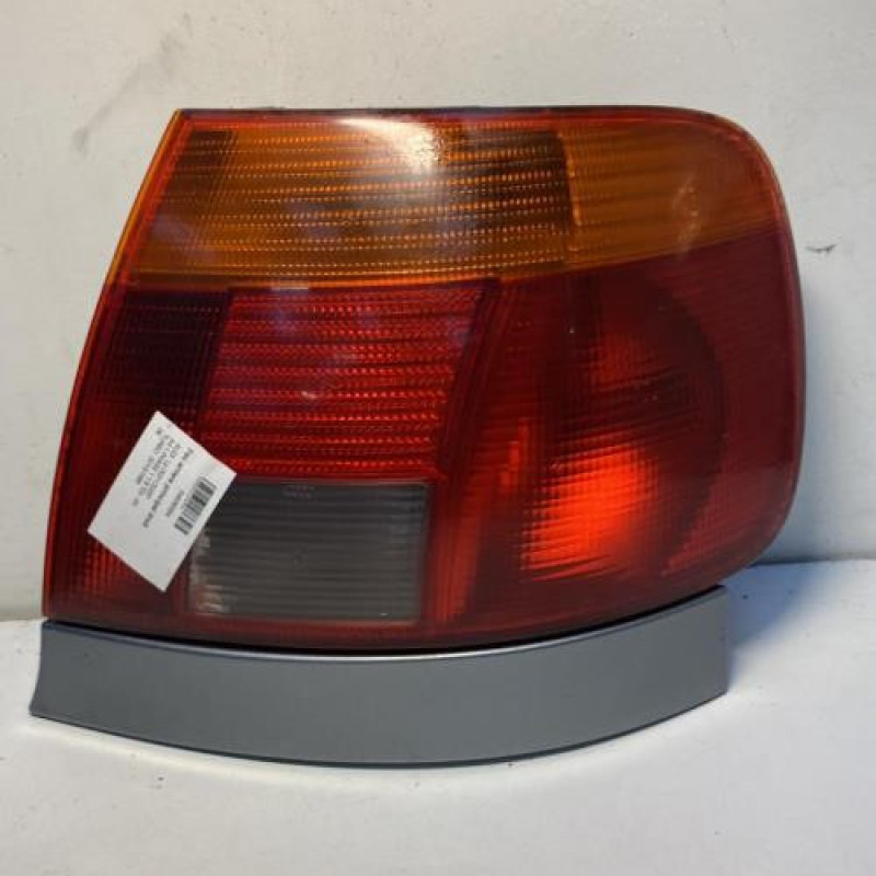 Feu arriere principal droit (feux) AUDI A4 1