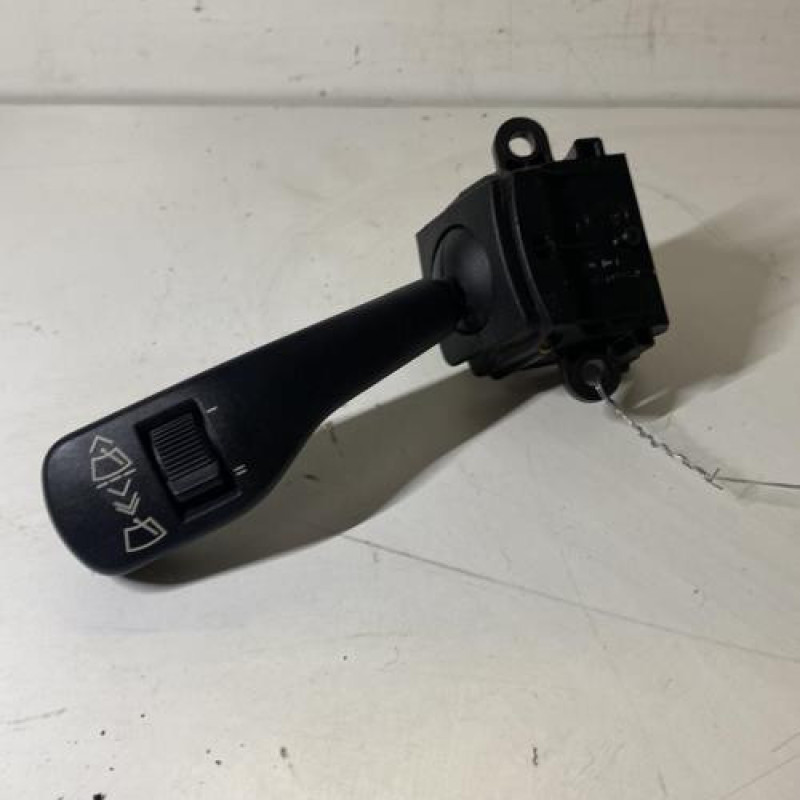 Commodo d'essuie glaces BMW SERIE 3 E46 Commodo d'essuie glaces BMW SERIE 3 E46
