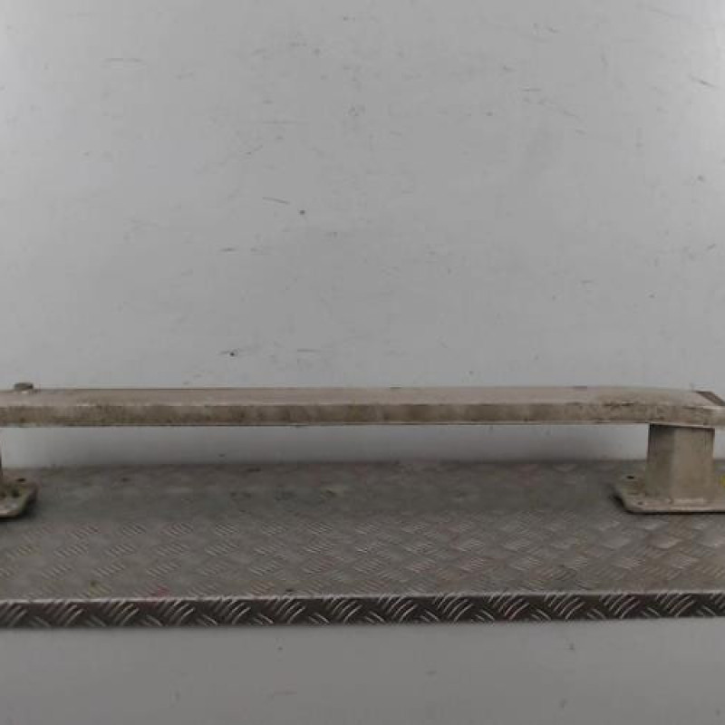 Renfort pare choc arriere (traverse) PEUGEOT 308 1 SW
