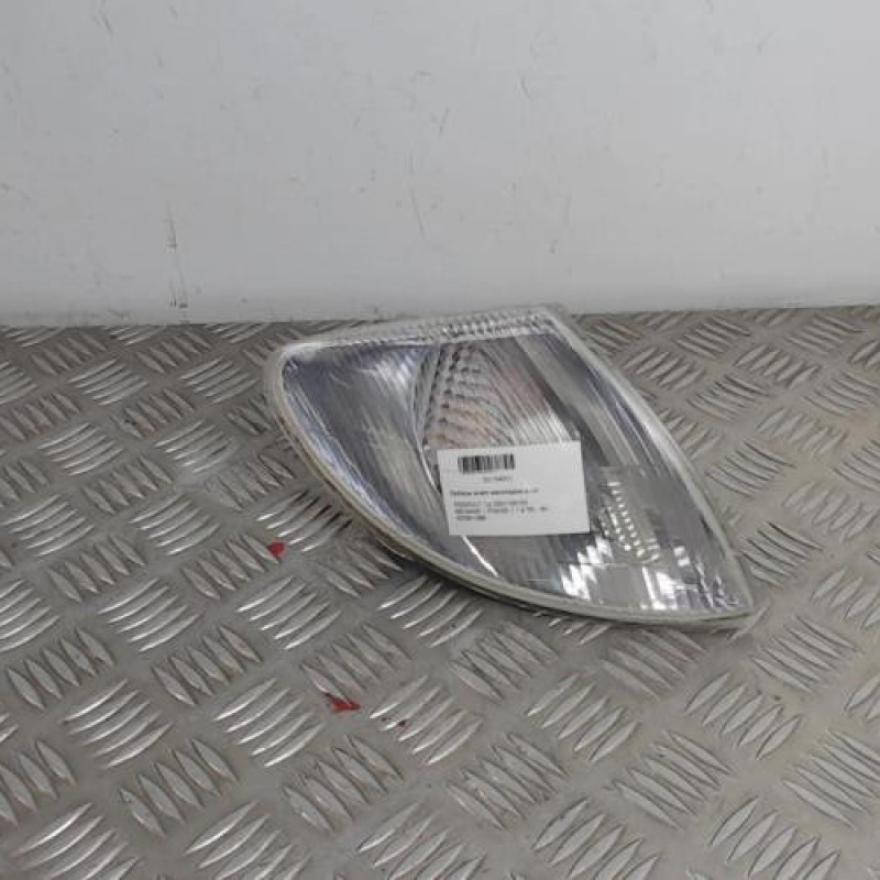 Optique avant secondaire droit (feux)(clignotant) RENAULT MEGANE 1