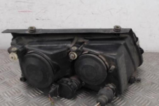 Optique avant principal gauche (feux)(phare) VOLKSWAGEN PASSAT 4