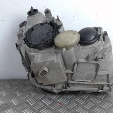 Optique avant principal gauche (feux)(phare) MERCEDES CLASSE C 203