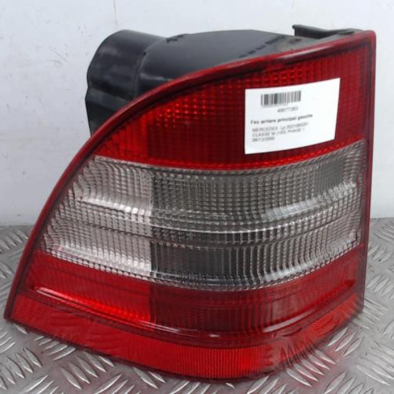 Feu arriere principal gauche (feux) MERCEDES CLASSE M 163
