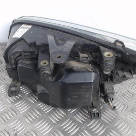 Optique avant principal droit (feux)(phare) FORD FOCUS 2