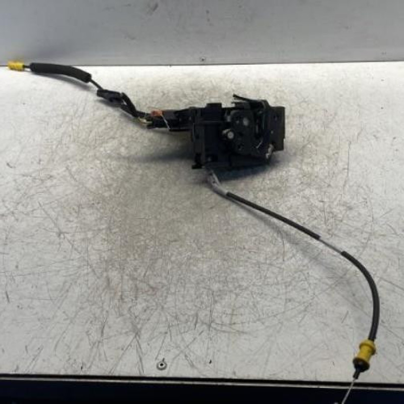 Serrure arriere droit PEUGEOT 308 2 SW Serrure arriere droit PEUGEOT 308 2 SW