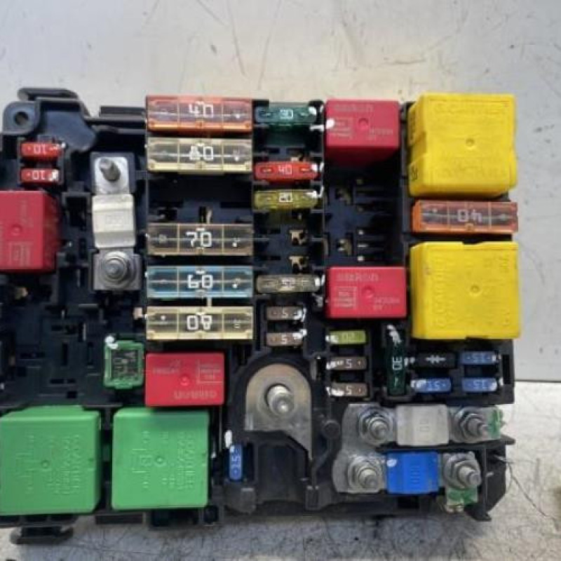 Boitier servitude moteur (BSM) PEUGEOT 2008 1