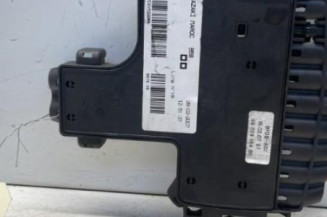 Porte fusible CITROEN C4 PICASSO 1 Photo n°4