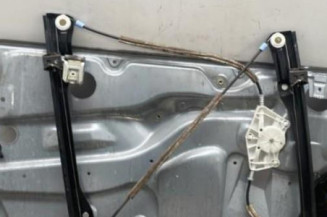 Leve vitre electrique avant droit VOLKSWAGEN GOLF 4 Photo n°4