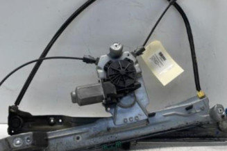 Leve vitre electrique avant gauche RENAULT CLIO 3 Photo n°1