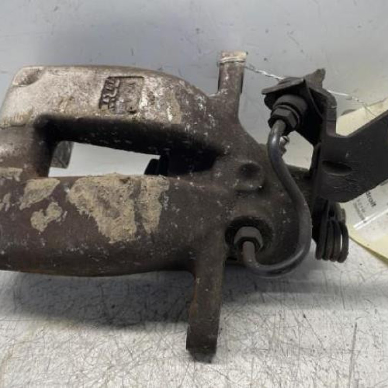 Etrier arriere droit (freinage) AUDI TT 2 Etrier arriere droit (freinage) AUDI TT 2