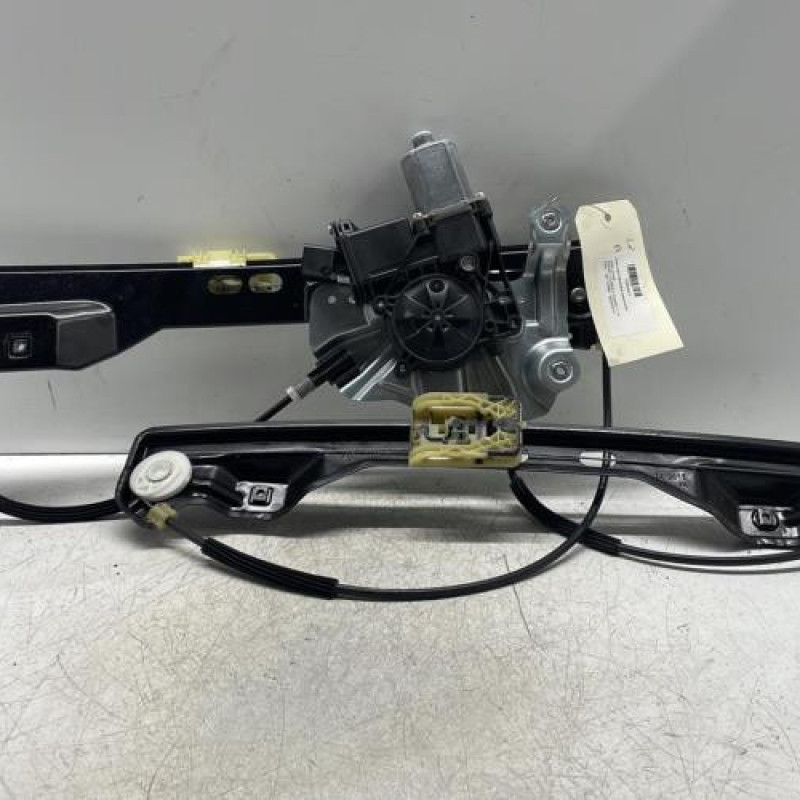 Leve vitre electrique avant droit OPEL ZAFIRA TOURER C