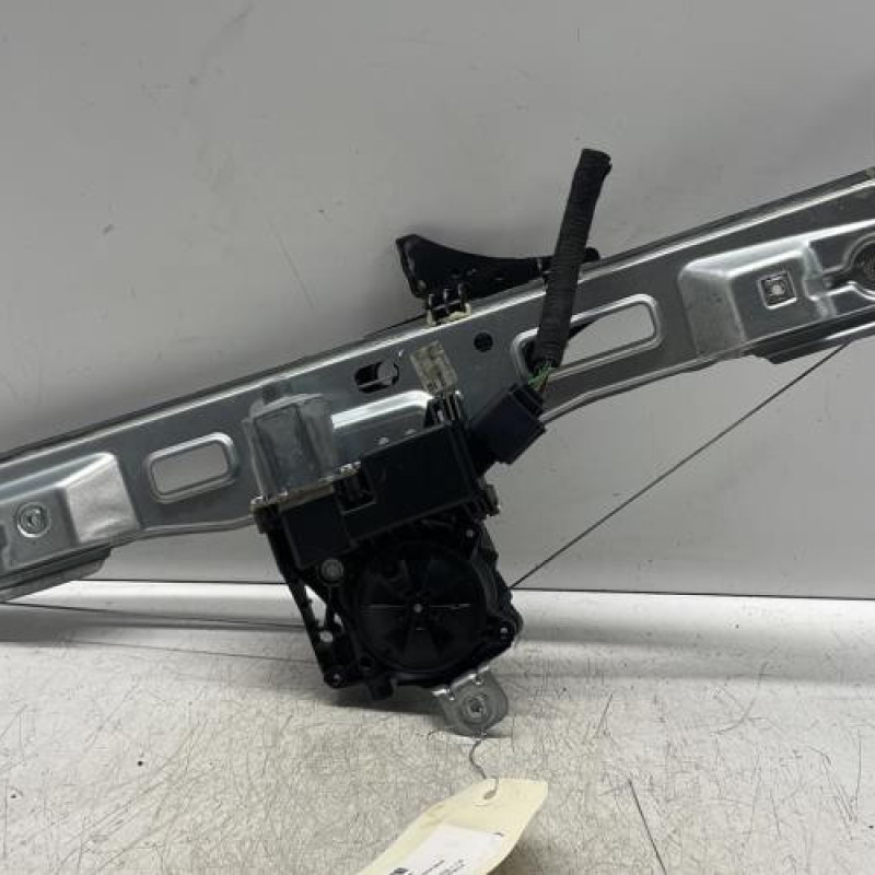 Leve vitre electrique arriere droit OPEL ZAFIRA TOURER C