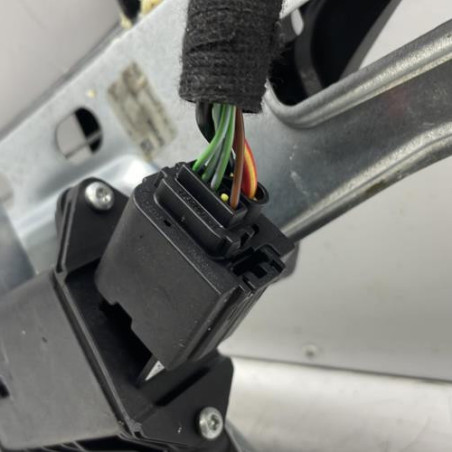 Leve vitre electrique arriere droit OPEL ZAFIRA TOURER C