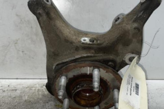 Moyeu avant gauche OPEL ASTRA K Photo n°1