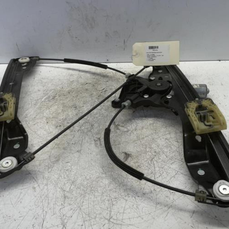 Leve vitre electrique avant droit OPEL ASTRA K