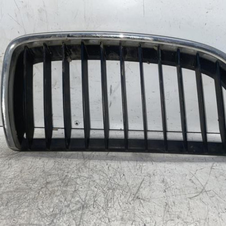 Calandre droite BMW SERIE 3 E91 Photo n°1