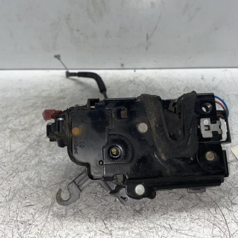 Serrure avant gauche SKODA FABIA 2 Serrure avant gauche SKODA FABIA 2