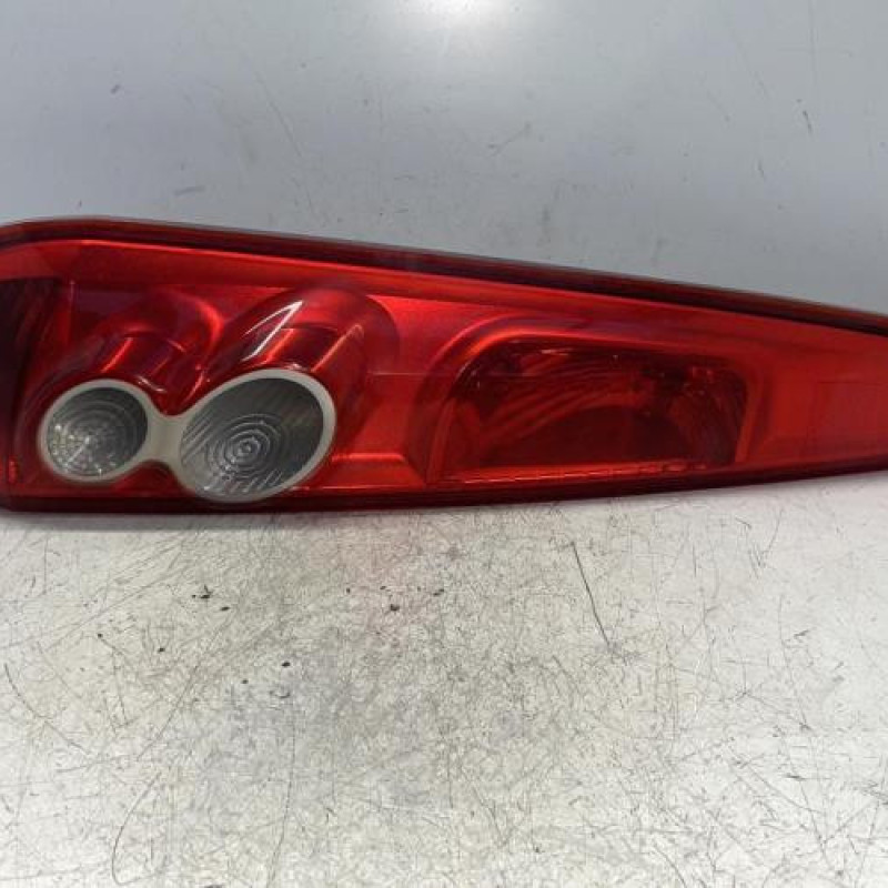 Feu arriere principal gauche (feux) FORD FIESTA 5 Feu arriere principal gauche (feux) FORD FIESTA 5
