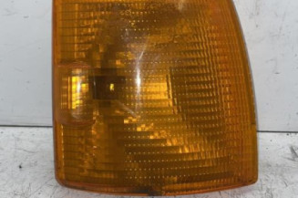 Optique avant secondaire droit (feux)(clignotant) VOLKSWAGEN TRANSPORTER 4 Photo n°1