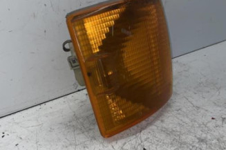 Optique avant secondaire gauche (feux)(clignotant) VOLKSWAGEN TRANSPORTER 4 Photo n°3