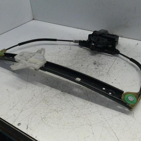 Leve vitre electrique arriere droit SKODA OCTAVIA 3
