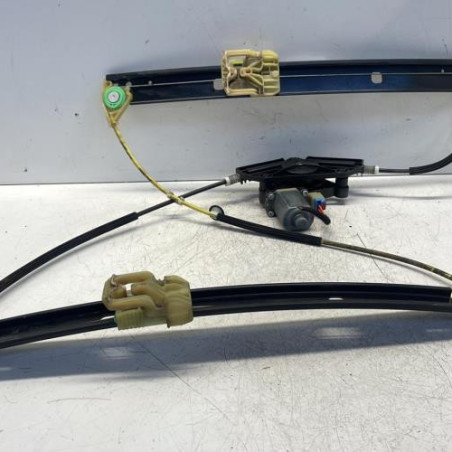 Leve vitre electrique avant droit SKODA OCTAVIA 3 Photo n°1