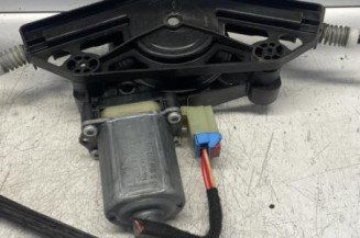Leve vitre electrique avant droit SKODA OCTAVIA 3