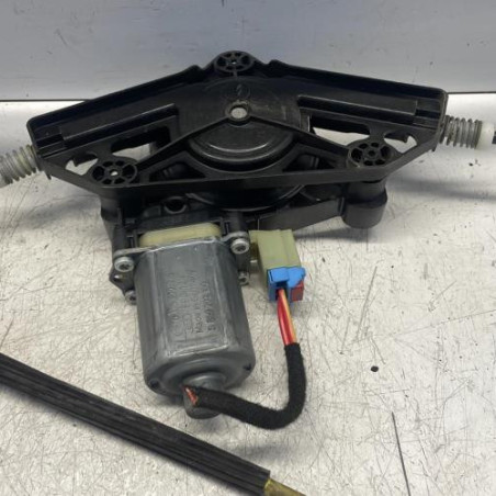 Leve vitre electrique avant droit SKODA OCTAVIA 3