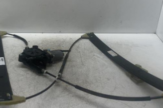Leve vitre electrique avant gauche SKODA OCTAVIA 3 Photo n°1