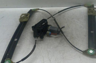 Leve vitre electrique avant gauche SKODA OCTAVIA 3