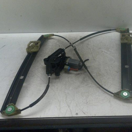 Leve vitre electrique avant gauche SKODA OCTAVIA 3