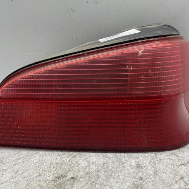Feu arriere principal droit (feux) PEUGEOT 106 Feu arriere principal droit (feux) PEUGEOT 106