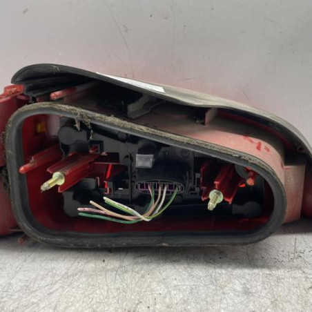 Feu arriere principal droit (feux) PEUGEOT 106