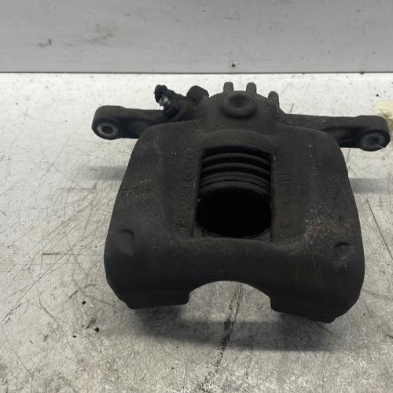 Etrier avant droit (freinage) RENAULT TRAFIC 3 COURT