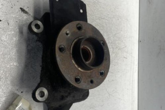 Moyeu avant droit RENAULT TRAFIC 3 COURT Photo n°1