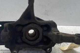 Moyeu avant gauche RENAULT TRAFIC 3 COURT