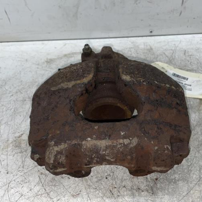 Etrier avant droit (freinage) VOLKSWAGEN TRANSPORTER 4