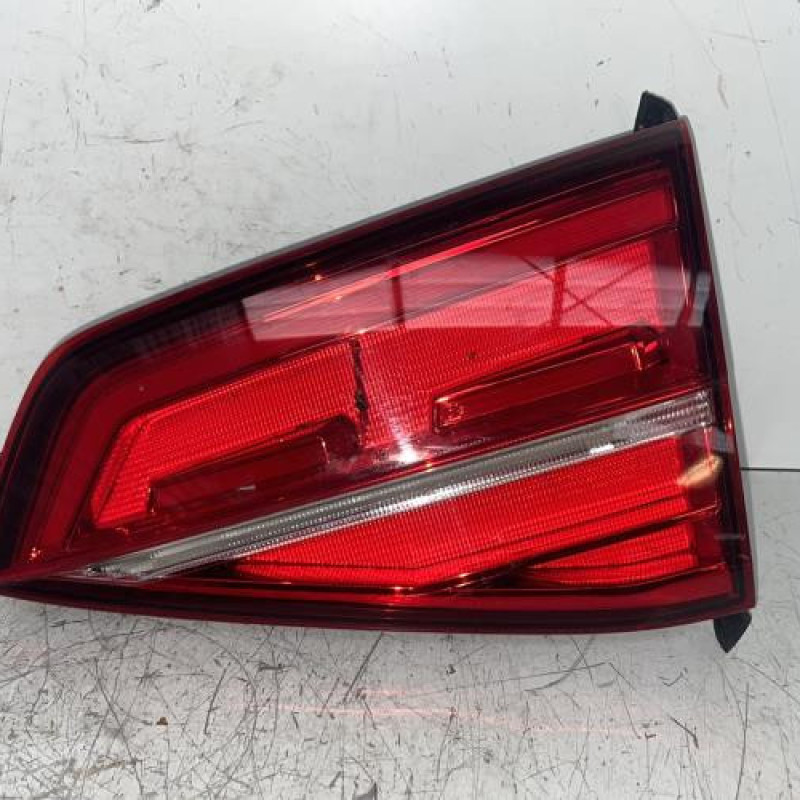 Feu arriere secondaire droit (feux) VOLKSWAGEN JETTA 5