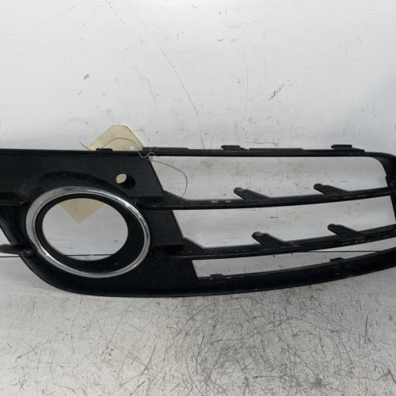 Enjoliveur anti brouillard AUDI A4 3 Enjoliveur anti brouillard AUDI A4 3