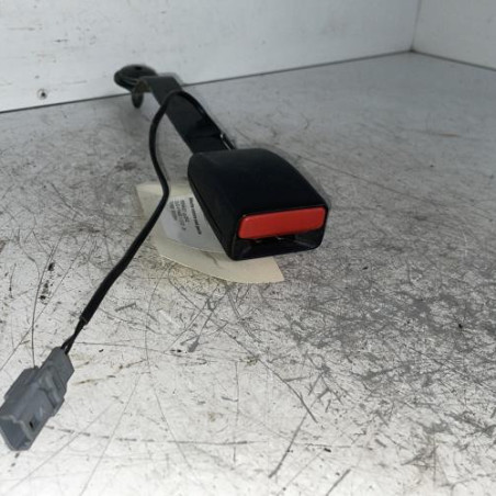 Attache ceinture avant gauche RENAULT CLIO 4
