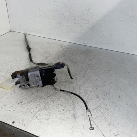 Serrure arriere gauche PEUGEOT 208 1