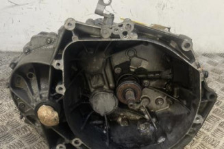 Boite de vitesses PEUGEOT 308 2 Photo n°1